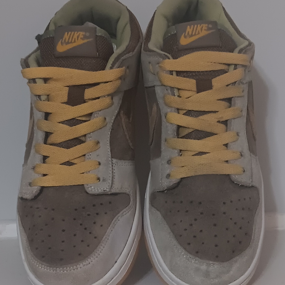 Nike Men's Brown, Dusty Olive and Yellow Sneakers